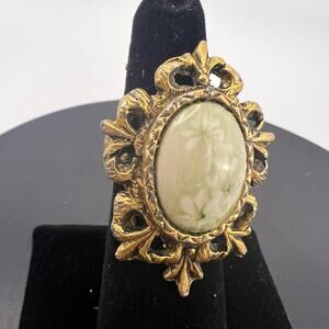 Vintage Ring Cream Marbled Oval Stone Gold Tone Adjustable Whimsy Goth